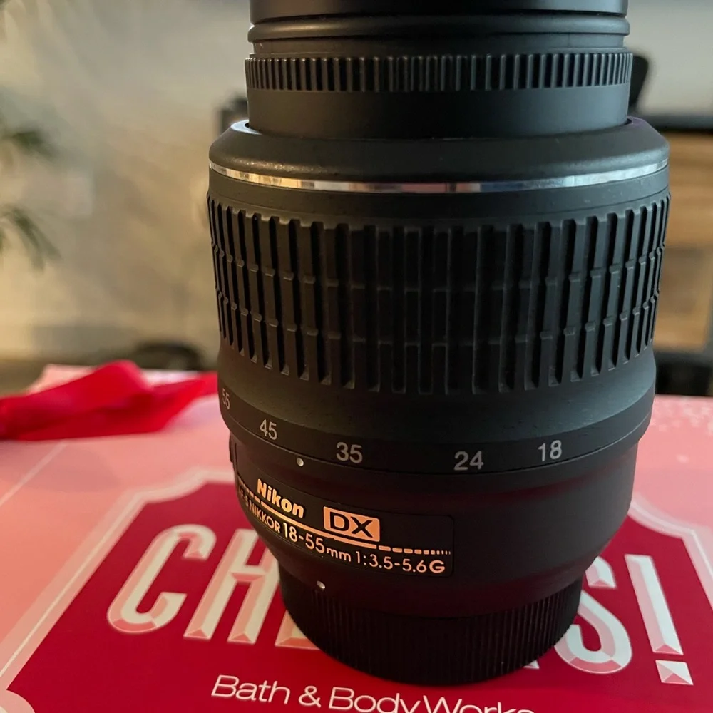 Nikon Camera Lens 3.5-5.6 Nikkor